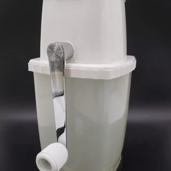 SWING-A-WAY Vintage Ice Crusher Hand Crank Vacuum Base Makes Fine/Course Ice - Picture 9 of 11